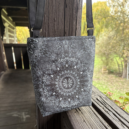 Šedočerné mandaly - mini kabelka — foto 5