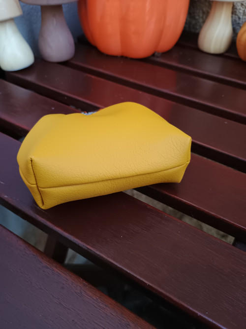 Mini Taštička V Kovovém Rámu — foto 3