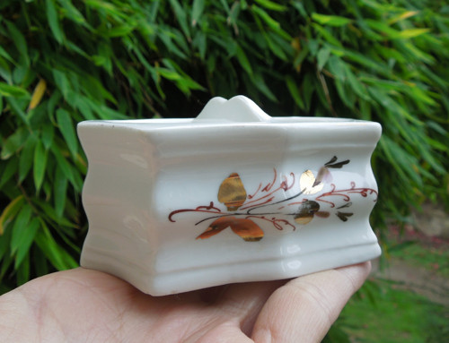 Stará porcelánová slánka — foto 2