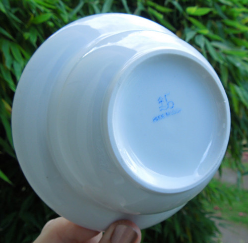 Elegantní porcelánová miska — foto 5