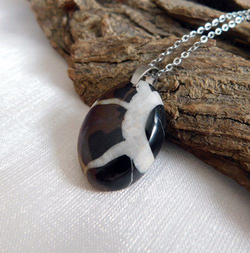 Obsidiánový — foto 3