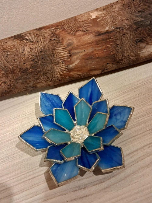 Skleněná kytka, svícen — foto 2