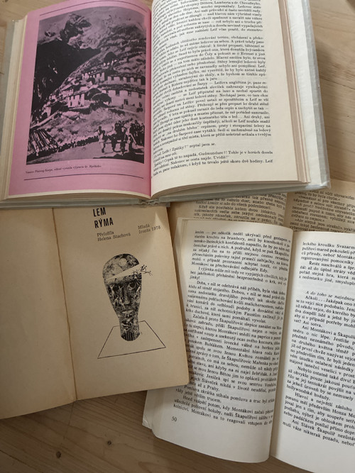 4 staré sci-fi knihy — foto 3