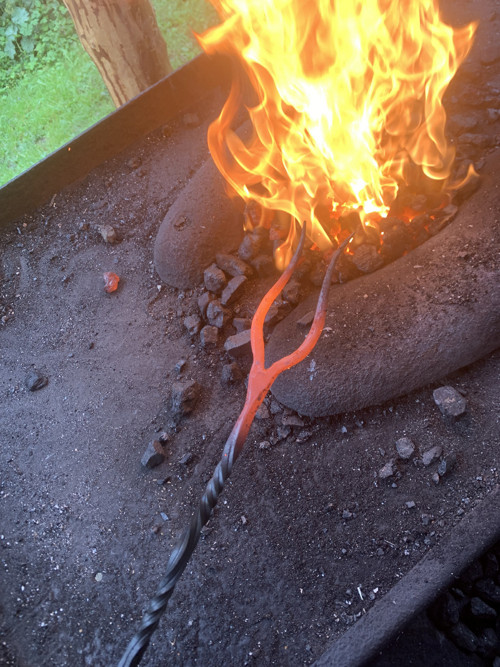 Železná BBQ vidlice — foto 2