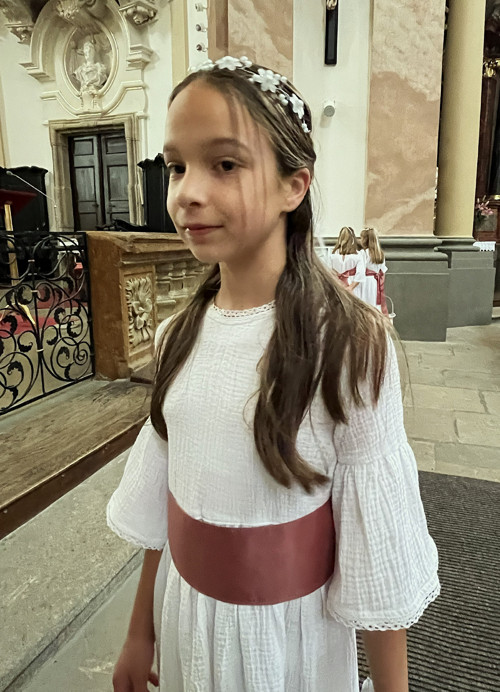 Šaty pro družičky a svaté přijímání — foto 5