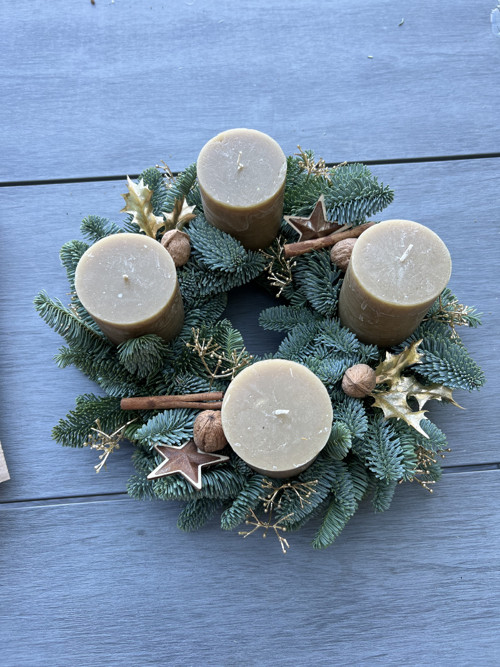 Adventní věnec hnědý — foto 2