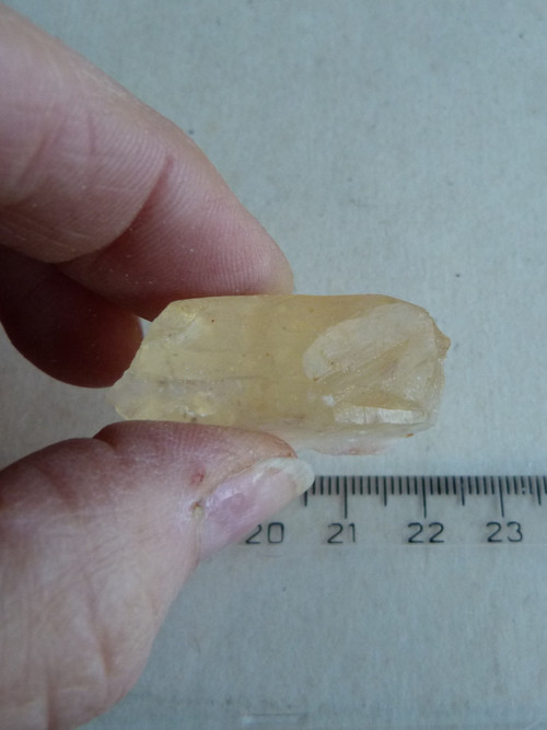 Citrín surový - 3,8 cm — foto 5