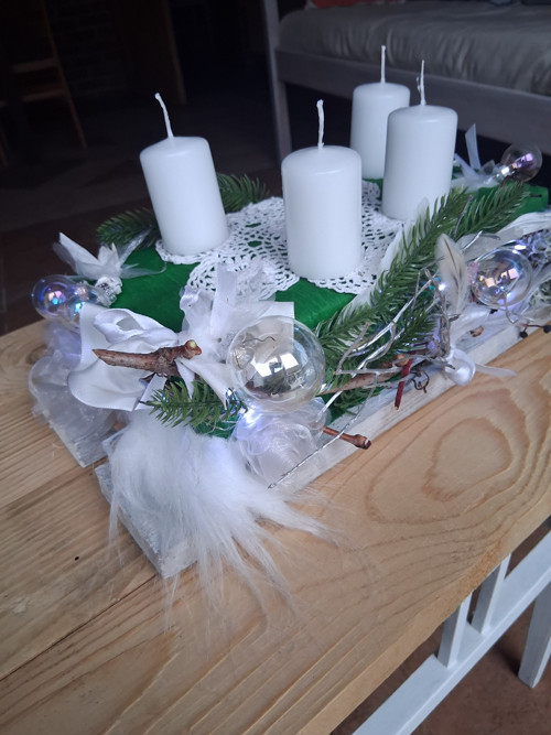 Svícen adventní bílý moderní — foto 3