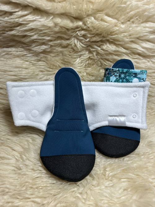 Vysoké softshellové capáčky vel. 12,5 cm — foto 4