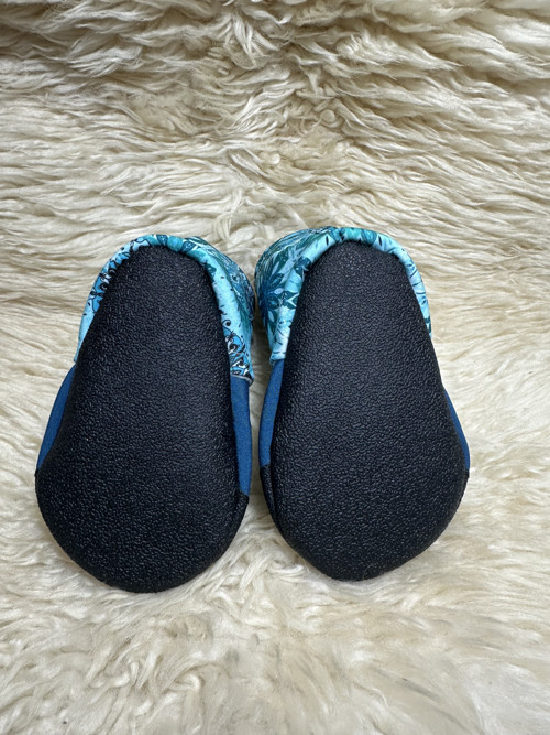 Vysoké softshellové capáčky vel. 12,5 cm — foto 2