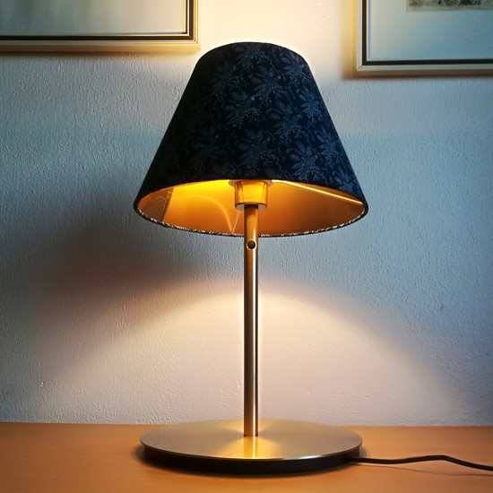 konické stínítko na lampu