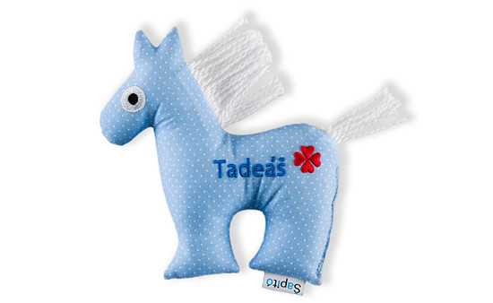 třásně na závěsy